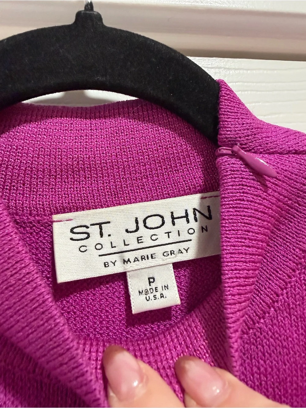 St. John Collectin By Marie Gray Purple Sleeveless Mock Neck Tank